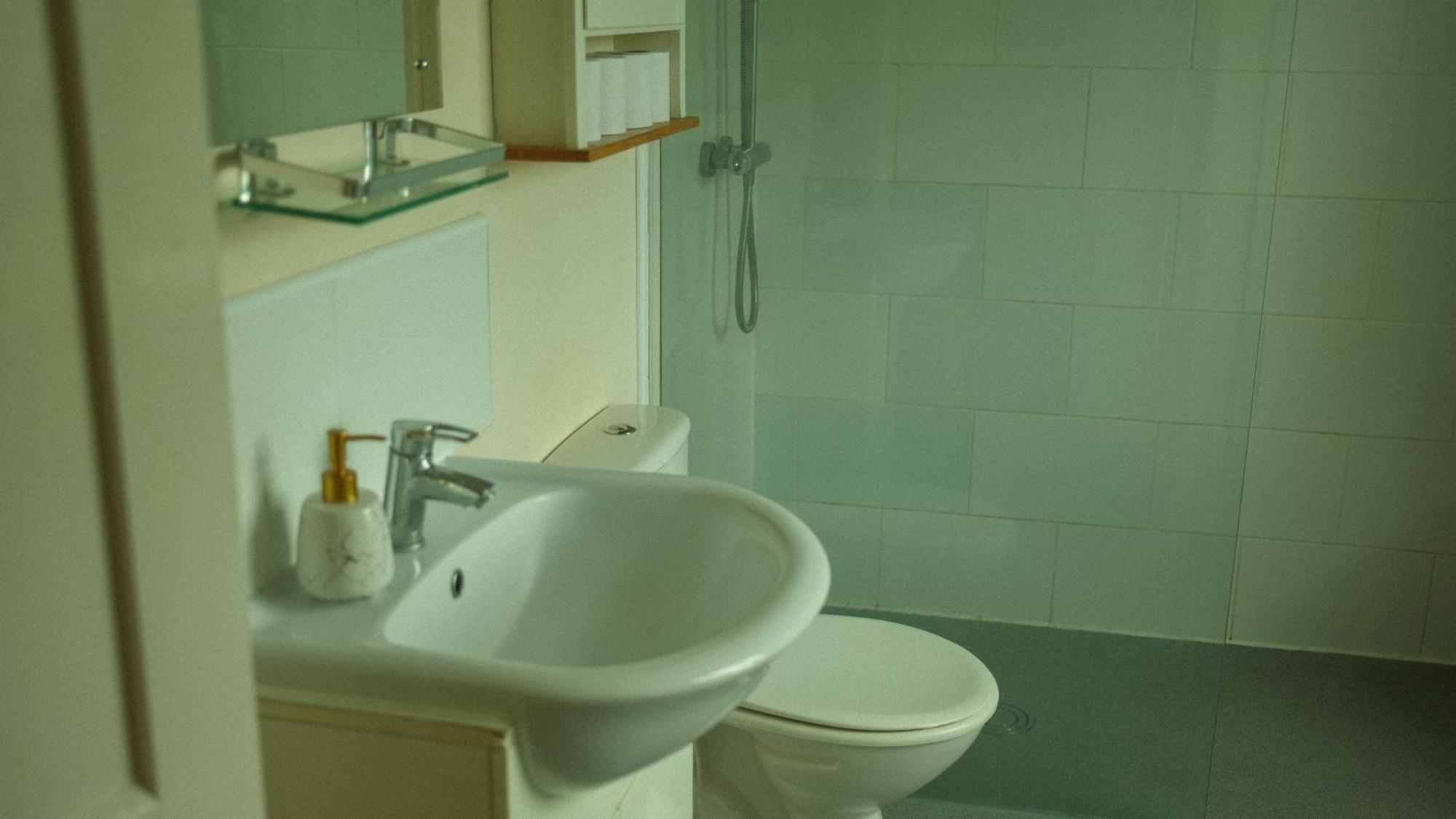 Spacious Home In Bath, Nature And City! ภายนอก รูปภาพ